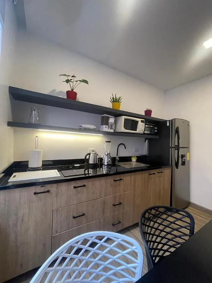 Kiran Lodging גוויאקיל דירה